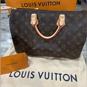 Louis Vuitton Monogram Speedy 35 100% Authentic